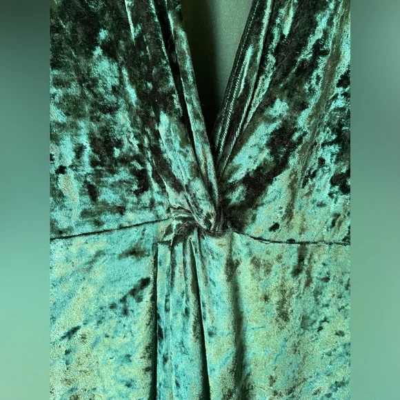 Venus Crushed Velvet forest green deep V jumpsuit, size med, thin elastic waist - Picture 4 of 9